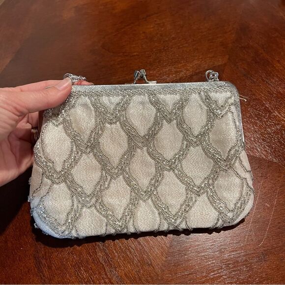 Vintage Beaded Ivory & Silver evening bag - Picture 3 of 16